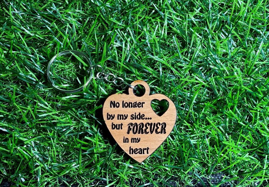 Memorial keepsake Heartfelt Remembrance Keychain Keep Your Loved One Close, Sympathy Gift, Honoring the Ones We Love